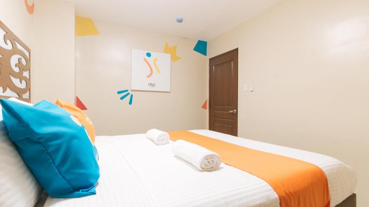 Sans Hotel At Algers Suites Marikina By Reddoorz Luaran gambar